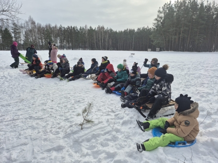 Zimowe zabawy kl. I i II