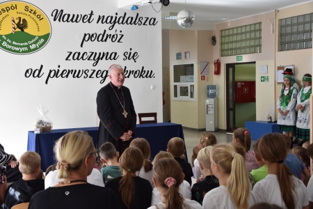 Wizyta biskupa Ryszarda Kasyny